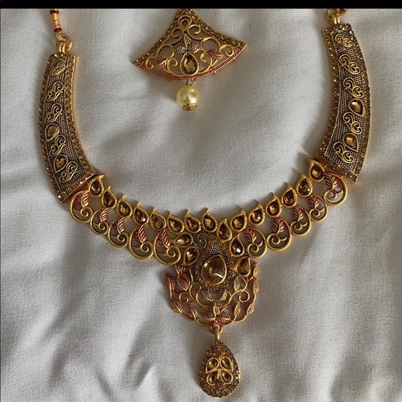 Indian alloy Necklace set with Maang tikka - Picture 2 of 3